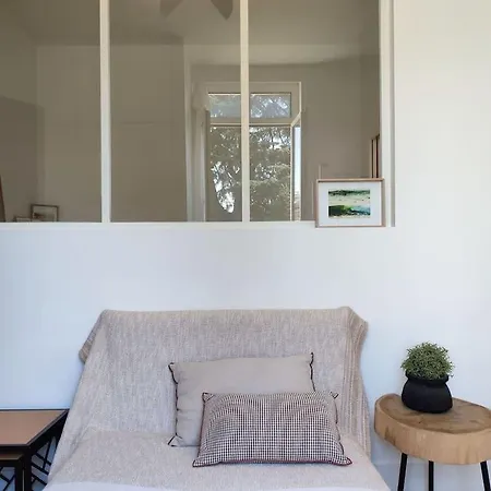 Pearl By Halldis Apartment